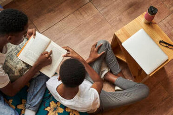 Lecturas para formar pensamiento crítico en adolescentes
